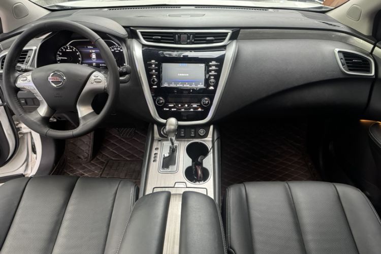 Used Nissan Murano 2017 2.5L XL Two-Wheel Drive Smart Edition Interior 4