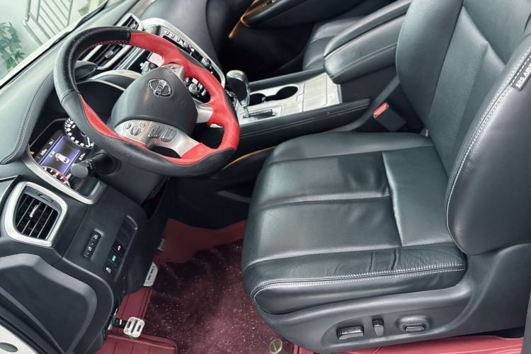 Used Nissan Murano 2017 2.5L XL Two-Wheel Drive Smart Edition Interior 5