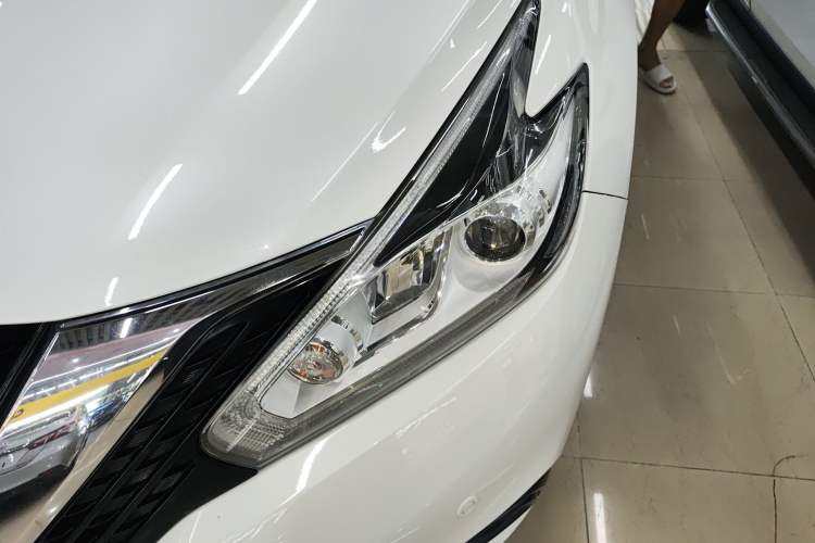 Used Nissan Murano 2017 2.5L XL Two-Wheel Drive Smart Edition Left Front Headlight