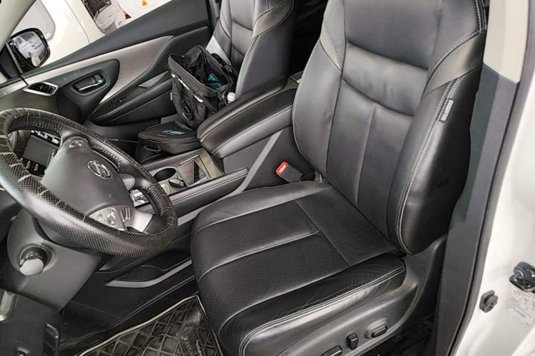 Used Nissan Murano 2017 2.5L XL Two-Wheel Drive Smart Edition Left Front Seat
