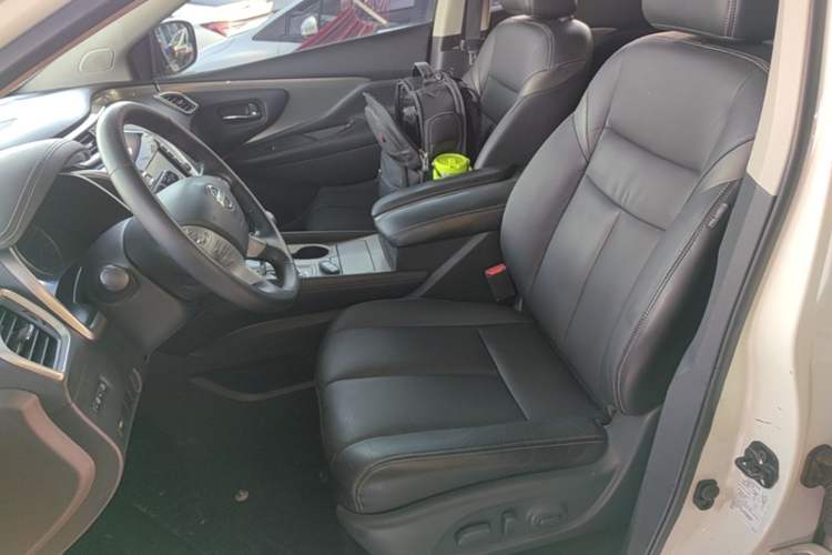 Used Nissan Murano 2017 2.5L XL Two-Wheel Drive Smart Edition Left Front Seat