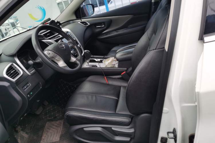Used Nissan Murano 2017 2.5L XE Two-Wheel Drive Elite Edition Left Front Seat