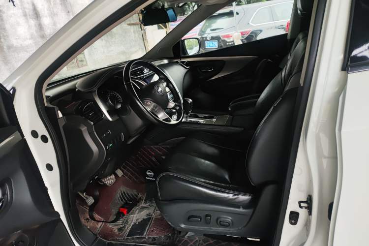 Used Nissan Murano 2017 2.5L XL Two-Wheel Drive Smart Edition Left Front Seat