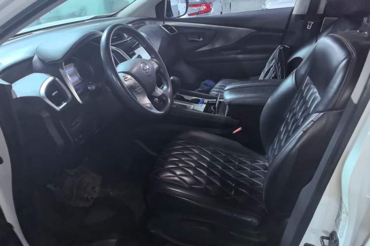 Used Nissan Murano 2017 2.5L XE Two-Wheel Drive Elite Edition Left Front Seat