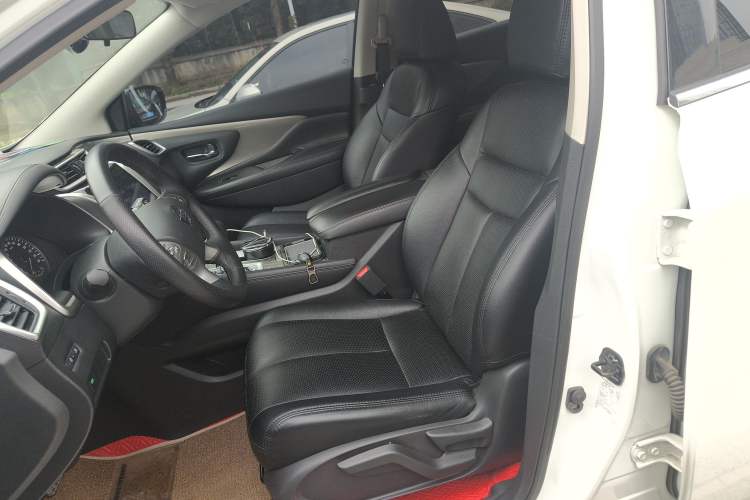 Used Nissan Murano 2017 2.5L XE Two-Wheel Drive Elite Edition Left Front Seat