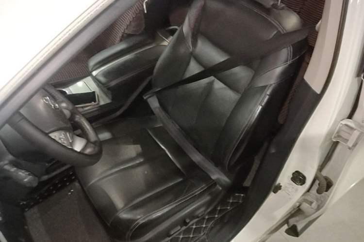 Used Nissan Murano 2017 2.5L XL Two-Wheel Drive Smart Edition Left Front Seat