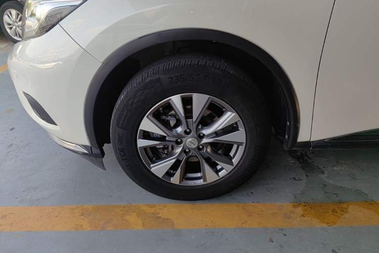 Used Nissan Murano 2017 2.5L XL Two-Wheel Drive Smart Edition Left Front Wheel Hub