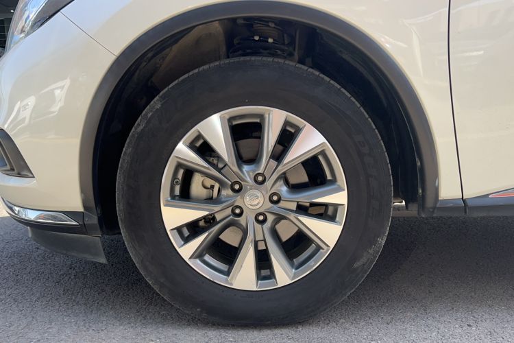 Used Nissan Murano 2017 2.5L XL Two-Wheel Drive Smart Edition Left Front Wheel Hub