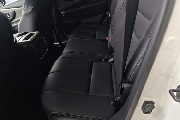 Used Nissan Murano 2017 2.5 S/C HEV XE Four-Wheel Drive Hybrid Luxury Edition Left Rear Seat