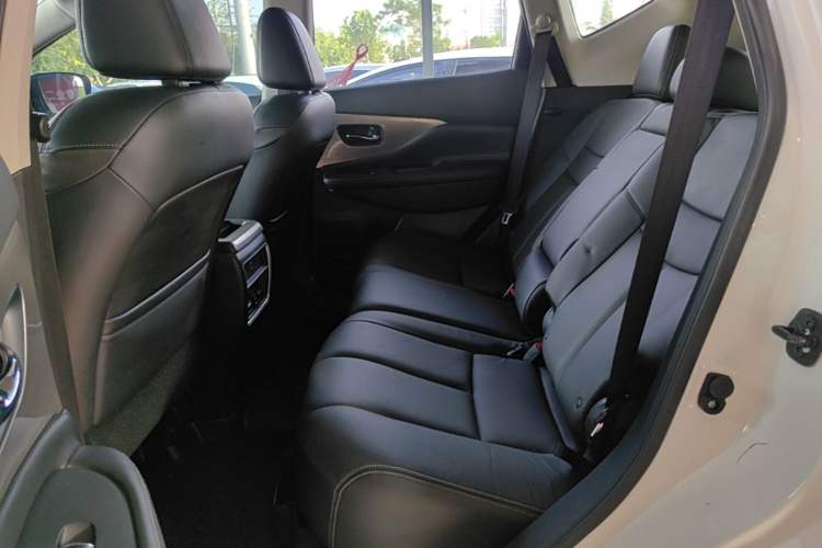 Used Nissan Murano 2017 2.5L XL Two-Wheel Drive Smart Edition Left Rear Seat