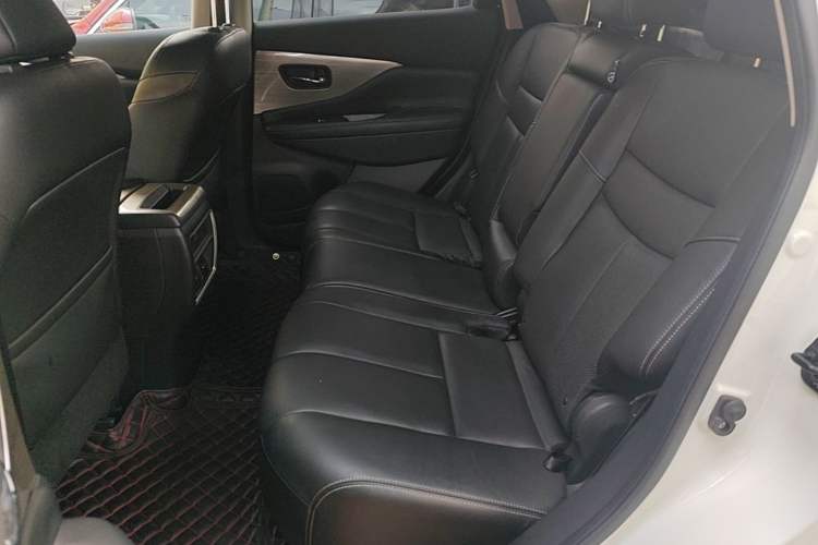 Used Nissan Murano 2017 2.5L XL Two-Wheel Drive Smart Edition Left Rear Seat