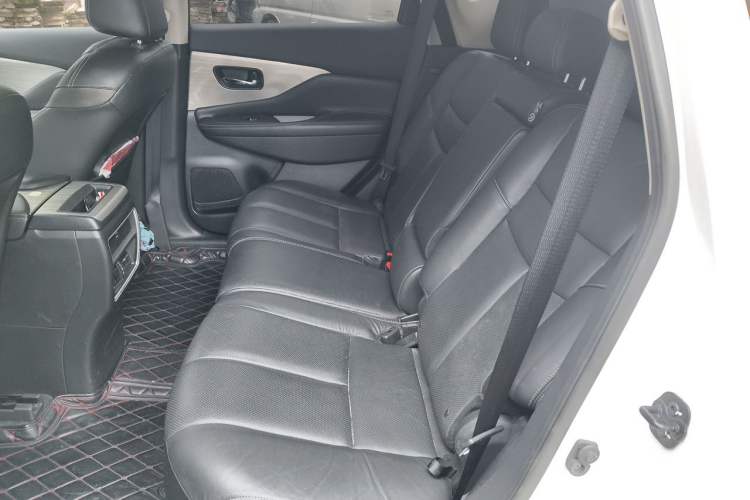 Used Nissan Murano 2017 2.5L XL Two-Wheel Drive Smart Edition Left Rear Seat