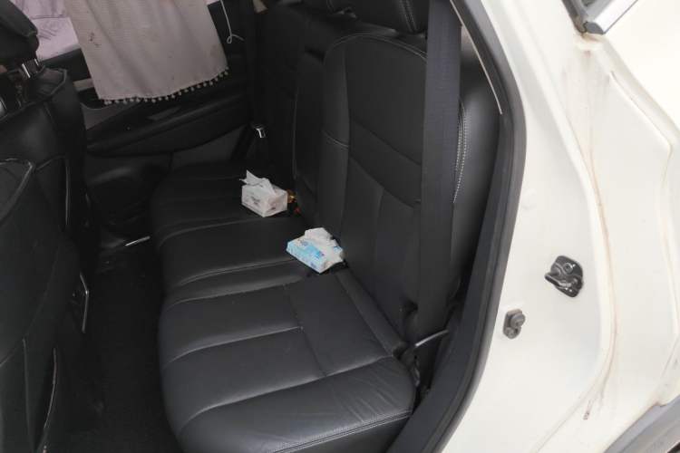 Used Nissan Murano 2017 2.5L XL Two-Wheel Drive Smart Edition Left Rear Seat