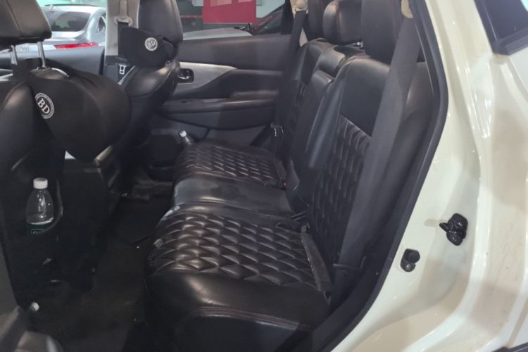 Used Nissan Murano 2017 2.5L XE Two-Wheel Drive Elite Edition Left Rear Seat