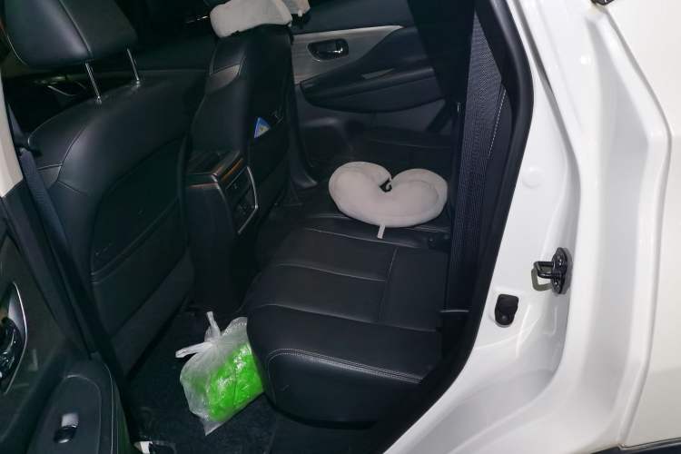 Used Nissan Murano 2017 2.5L XL Two-Wheel Drive Smart Edition Left Rear Seat