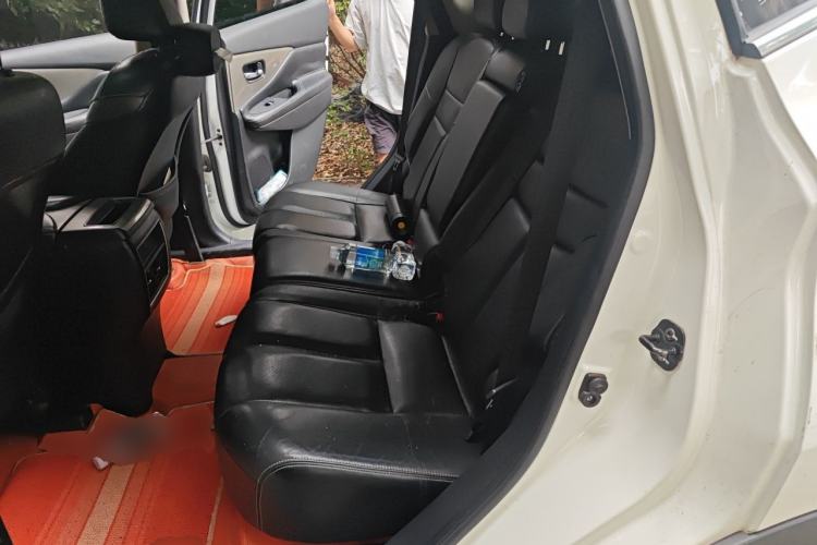 Used Nissan Murano 2017 2.5L XL Two-Wheel Drive Smart Edition Left Rear Seat