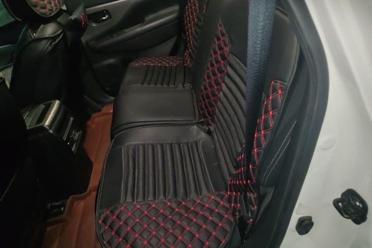 Used Nissan Murano 2017 2.5L XE Two-Wheel Drive Elite Edition Left Rear Seat