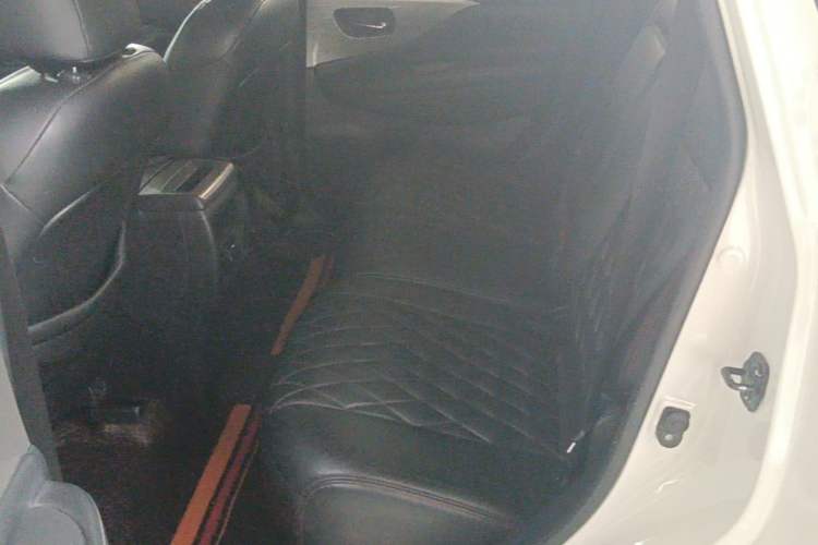 Used Nissan Murano 2017 2.5L XE Two-Wheel Drive Elite Edition Left Rear Seat