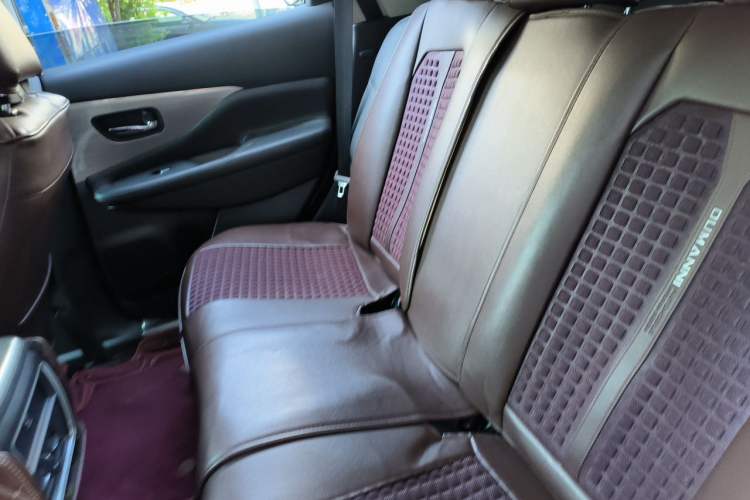 Used Nissan Murano 2017 2.5L XL Two-Wheel Drive Smart Edition Left Rear Seat