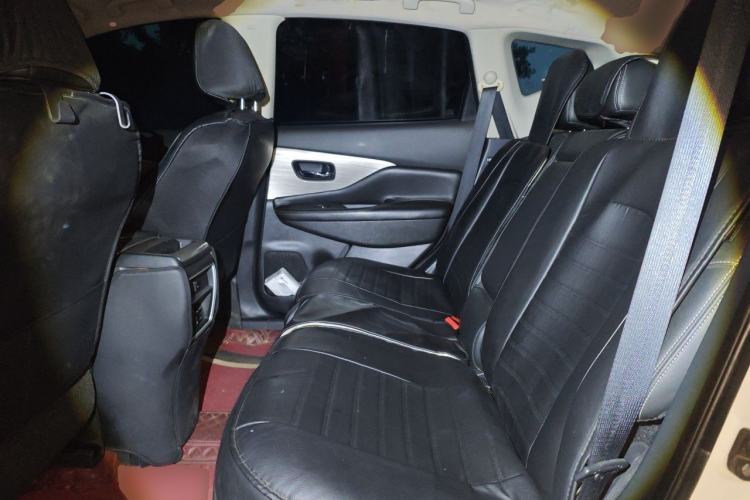 Used Nissan Murano 2017 2.5L XL NAVI Plus Two-Wheel Drive Smart Edition Left Rear Seat
