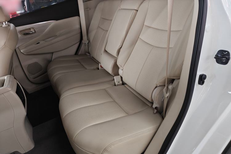Used Nissan Murano 2017 2.5L XE Two-Wheel Drive Elite Edition Left Rear Seat