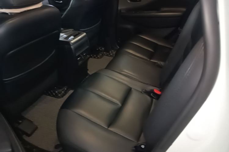 Used Nissan Murano 2017 2.5L XE Two-Wheel Drive Elite Edition Left Rear Seat