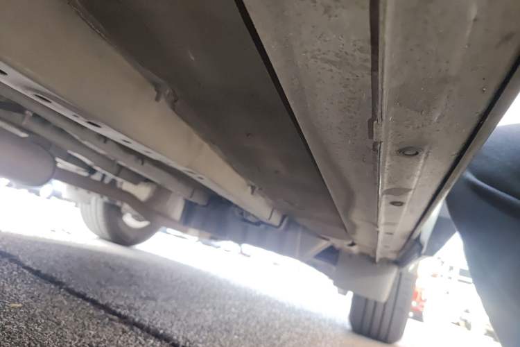 Used Nissan Murano 2017 2.5L XL Two-Wheel Drive Smart Edition Left Side Sill