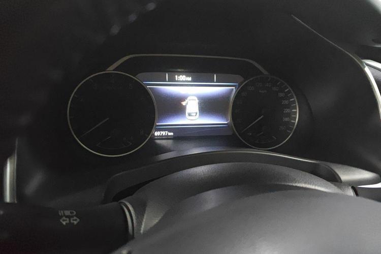 Used Nissan Murano 2017 2.5L XL Two-Wheel Drive Smart Edition Odometer Close Up