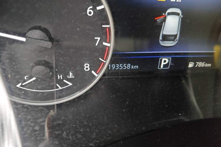 Used Nissan Murano 2017 2.5L XL Two-Wheel Drive Smart Edition Odometer Close Up