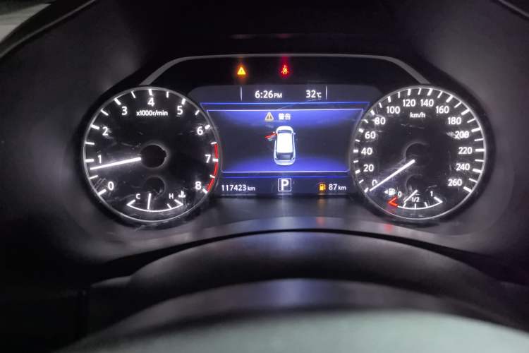 Used Nissan Murano 2017 2.5L XE Two-Wheel Drive Elite Edition Odometer Close Up