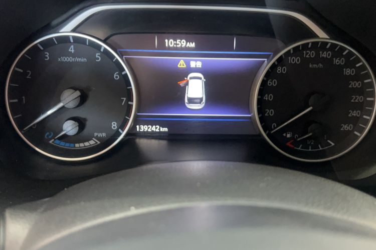 Used Nissan Murano 2017 2.5 S/C HEV XE Four-Wheel Drive Hybrid Luxury Edition Odometer Close Up
