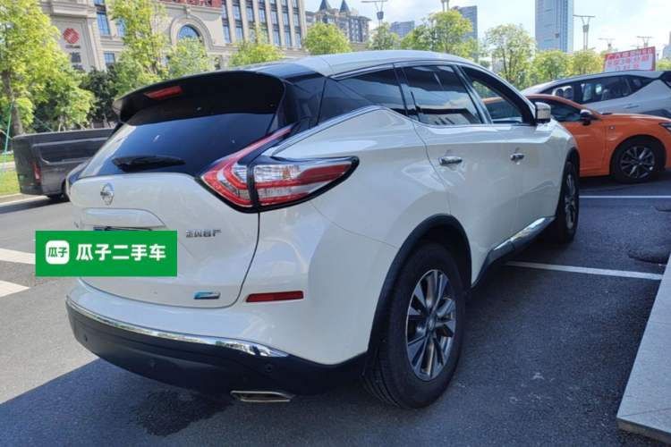 Used Nissan Murano 2017 2.5L XE Two-Wheel Drive Elite Edition Rear Right 45 Deg
