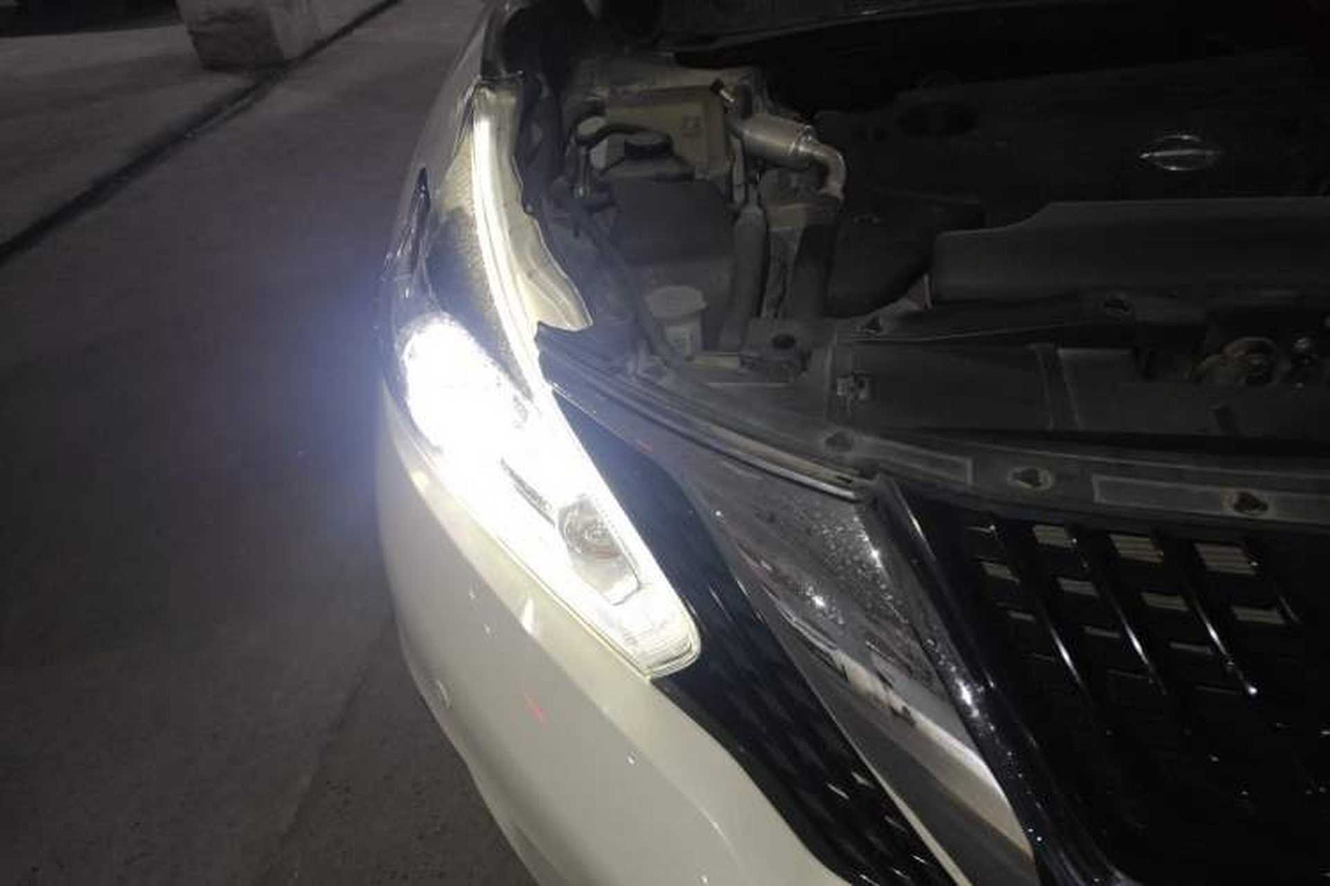 Used Nissan Murano 2017 2.5L XL Two-Wheel Drive Smart Edition Right Front Headlight