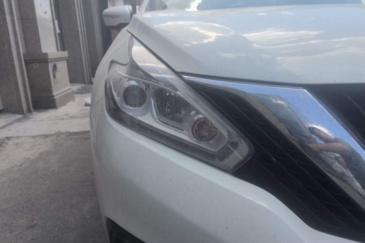 Used Nissan Murano 2017 2.5 S/C HEV XE Four-Wheel Drive Hybrid Luxury Edition Right Front Headlight