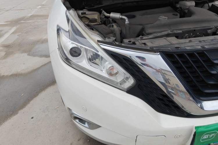 Used Nissan Murano 2017 2.5L XL Two-Wheel Drive Smart Edition Right Front Headlight