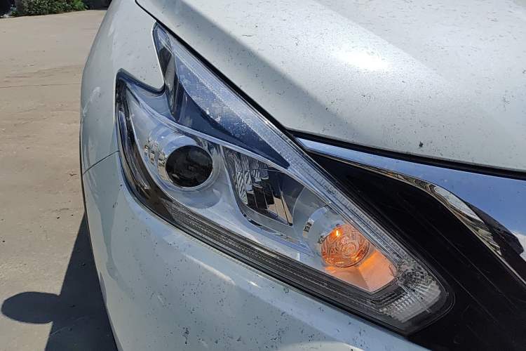 Used Nissan Murano 2017 2.5L XL NAVI Plus Two-Wheel Drive Smart Edition Right Front Headlight