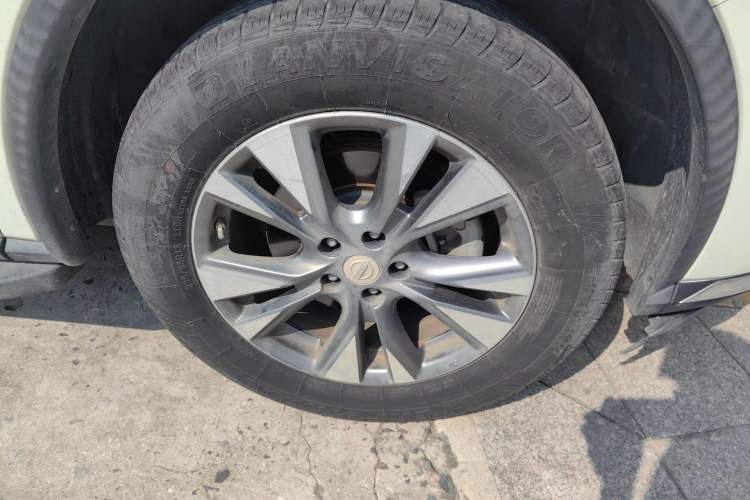 Used Nissan Murano 2017 2.5L XL Two-Wheel Drive Smart Edition Right Front Wheel Hub