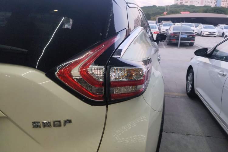 Used Nissan Murano 2017 2.5 S/C HEV XE Four-Wheel Drive Hybrid Luxury Edition Right Rear Taillight