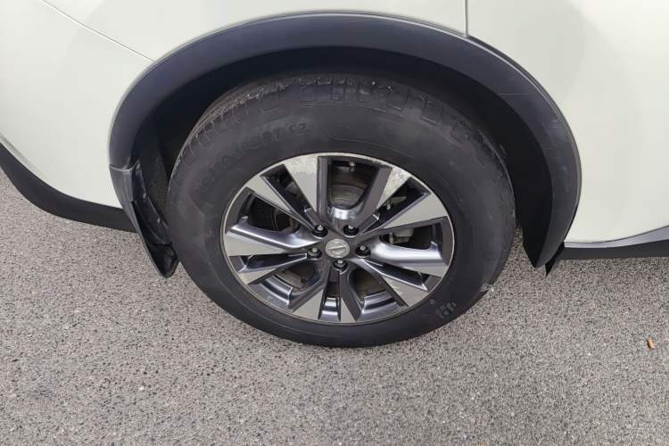 Used Nissan Murano 2017 2.5L XL Two-Wheel Drive Smart Edition Right Rear Wheel Hub