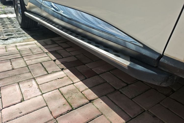 Used Nissan Murano 2017 2.5L XL Two-Wheel Drive Smart Edition Right Side Sill