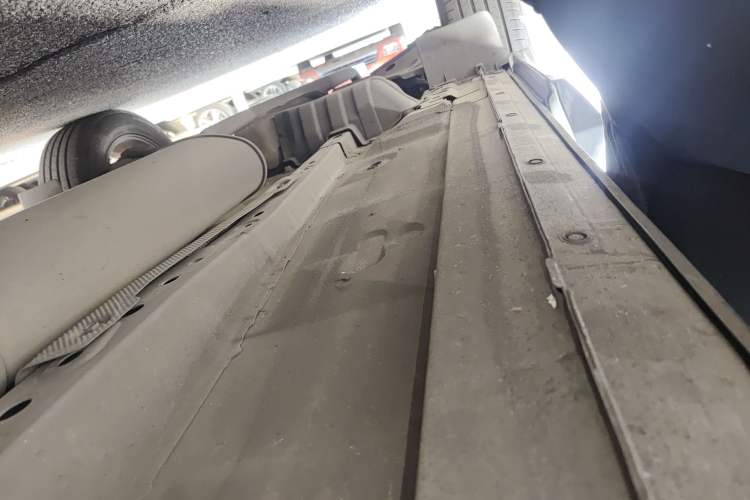 Used Nissan Murano 2017 2.5L XL Two-Wheel Drive Smart Edition Right Side Sill