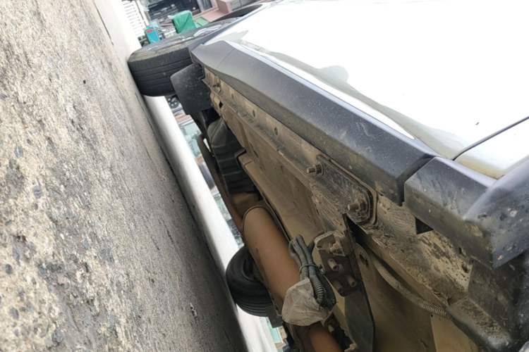 Used Nissan Murano 2017 2.5L XL Two-Wheel Drive Smart Edition Right Side Sill