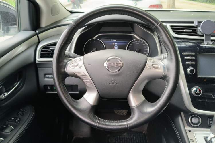 Used Nissan Murano 2017 2.5L XL Two-Wheel Drive Smart Edition Steering Wheel
