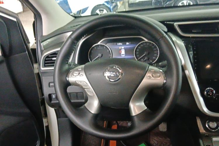 Used Nissan Murano 2017 2.5L XE Two-Wheel Drive Elite Edition Steering Wheel