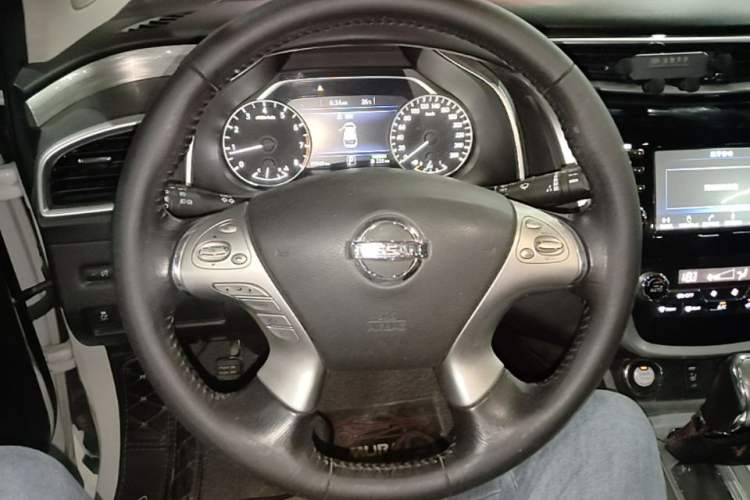Used Nissan Murano 2017 2.5L XL Two-Wheel Drive Smart Edition Steering Wheel