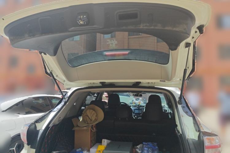 Used Nissan Murano 2017 2.5L XL Two-Wheel Drive Smart Edition Trunk
