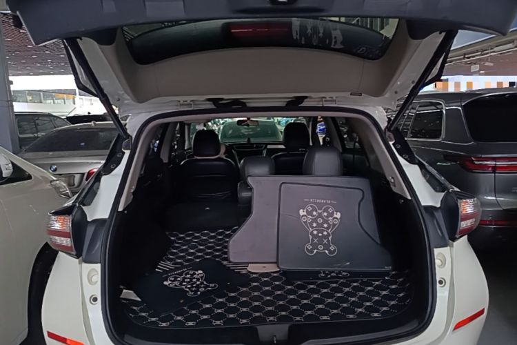 Used Nissan Murano 2017 2.5L XE Two-Wheel Drive Elite Edition Trunk