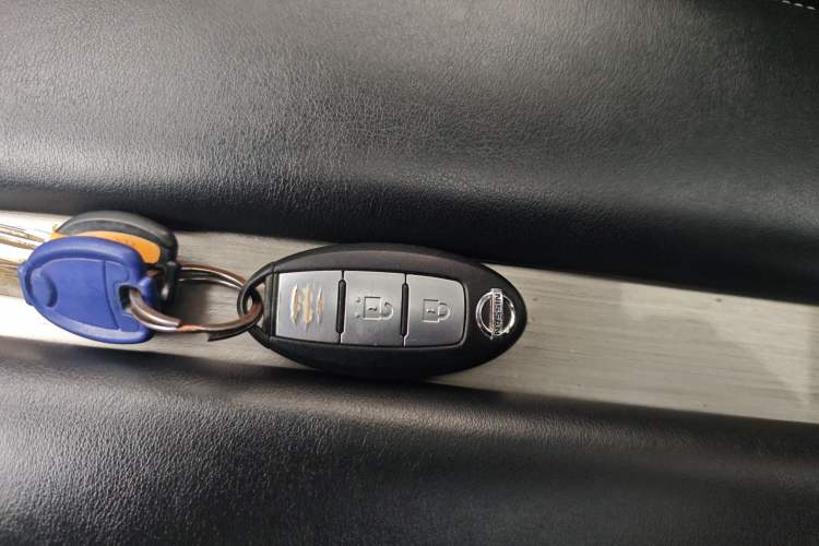 Used Nissan Murano 2017 2.5L XL Two-Wheel Drive Smart Edition Vehicle Key