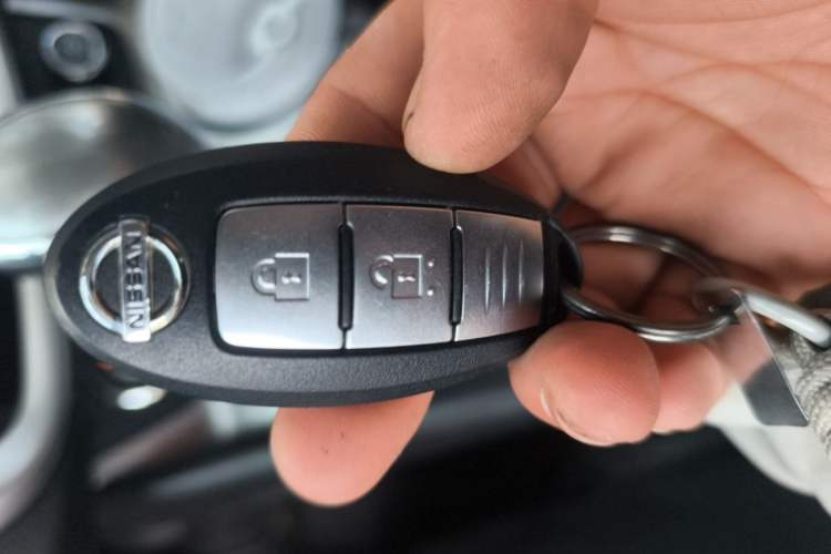 Used Nissan Murano 2017 2.5L XL Two-Wheel Drive Smart Edition Vehicle Key