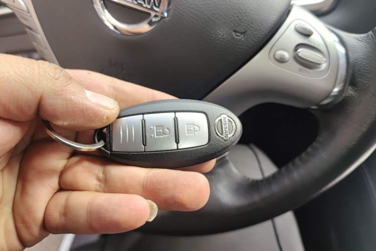 Used Nissan Murano 2017 2.5L XL Two-Wheel Drive Smart Edition Vehicle Key